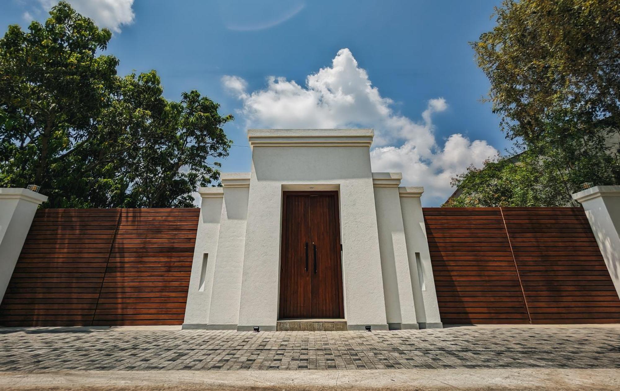 Hotel Livin Lush Luxury Retreat Anuradhapura Exterior foto